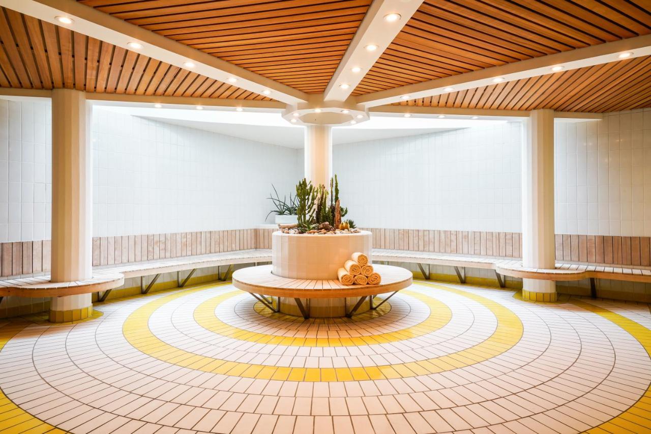 Hotel Savoy Градо Экстерьер фото